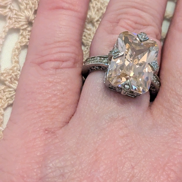 Vintage Sterling Silver 825 Pink Cut Gem And White Rhinestones Ring Size 6 - Picture 12 of 12